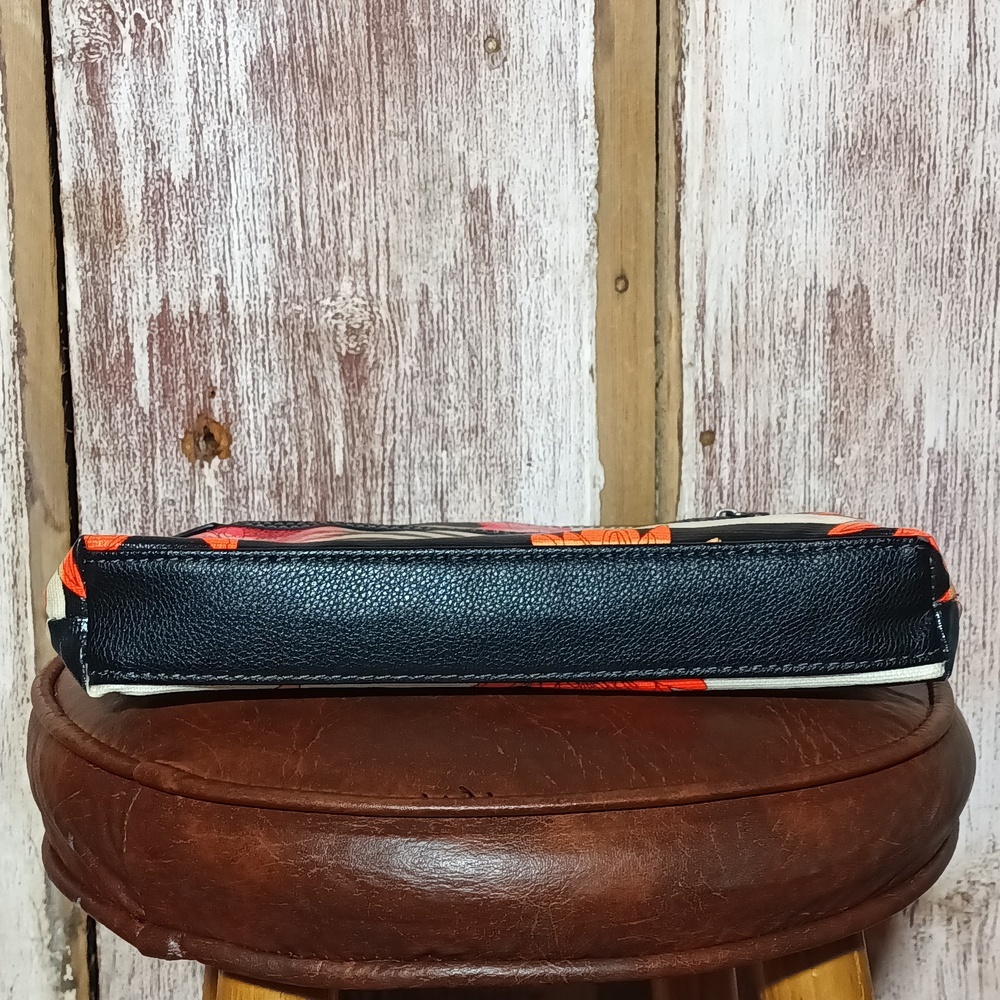 2 items! Sakroots crossbody & wallet vibrant floral pattern pops - Picture 16 of 16